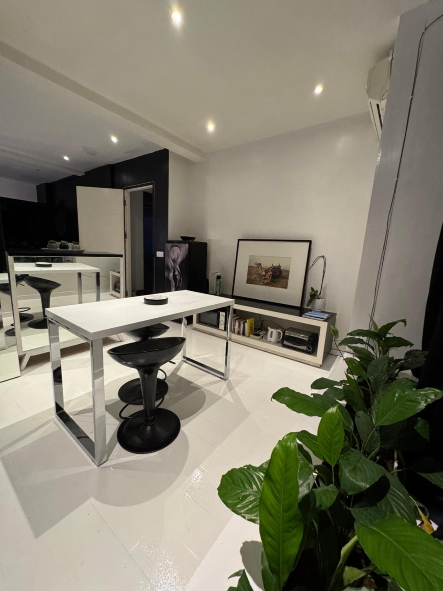 Apartment Minimalist Long Term *