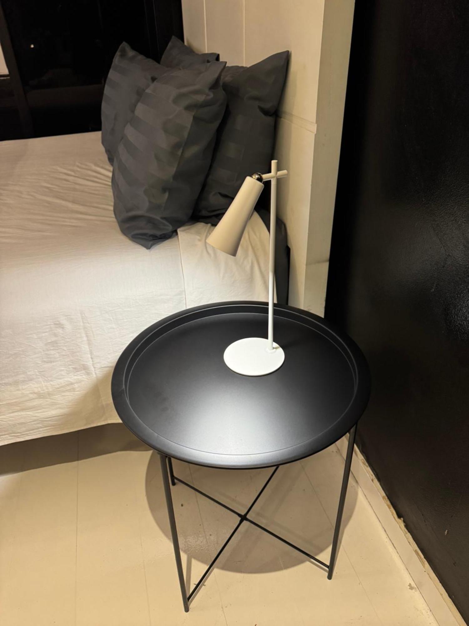 Minimalist Long Term Apartemen